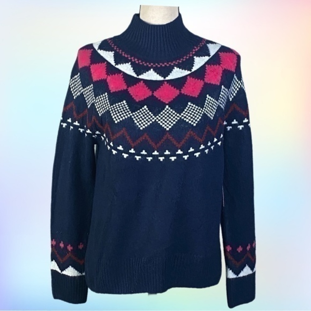 VINCE CAMUTO navy w/pink and white Fair Isle Sweater in size XS. NEW WITH TAGS.